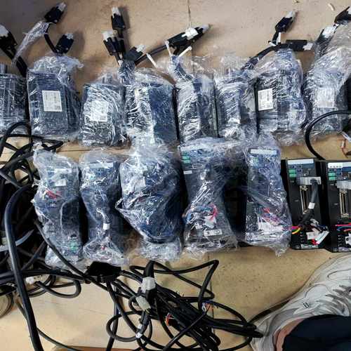 超川伺服电机400W，驱动型号CC-D3P040A2-B，电询价