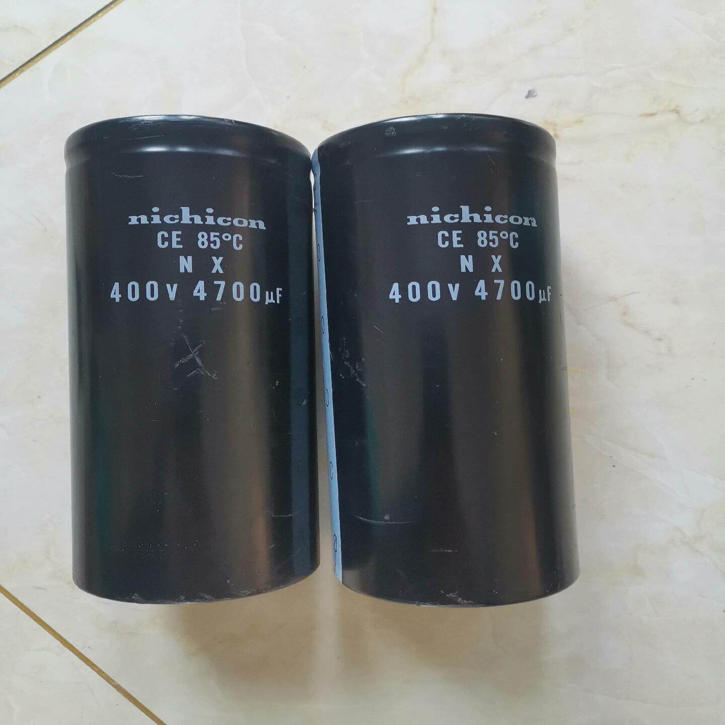 尼吉康电容，变频器的，400v4700微法，直径6