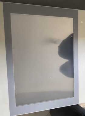 询价威纶通8102i一台，全新未使用，没有包装，成色