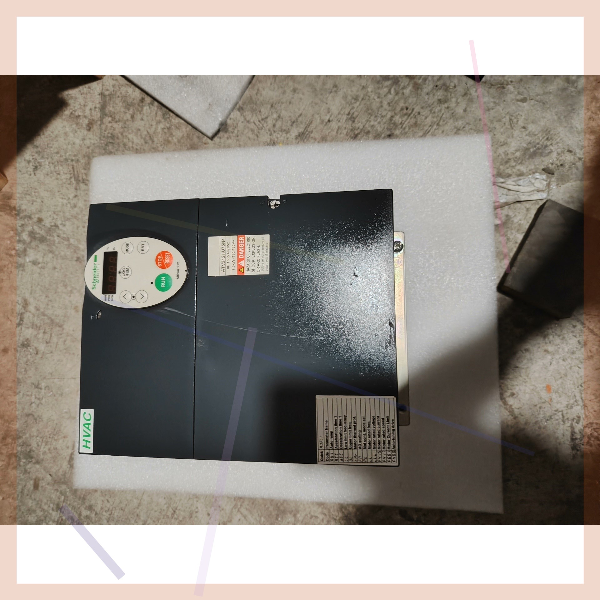 售前询价施耐d变频器ATV212HU75N4