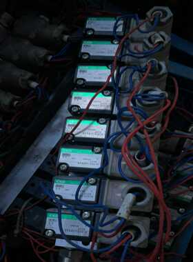 咨询-CKD－GFAB31－X2618电磁阀组，功能正常，