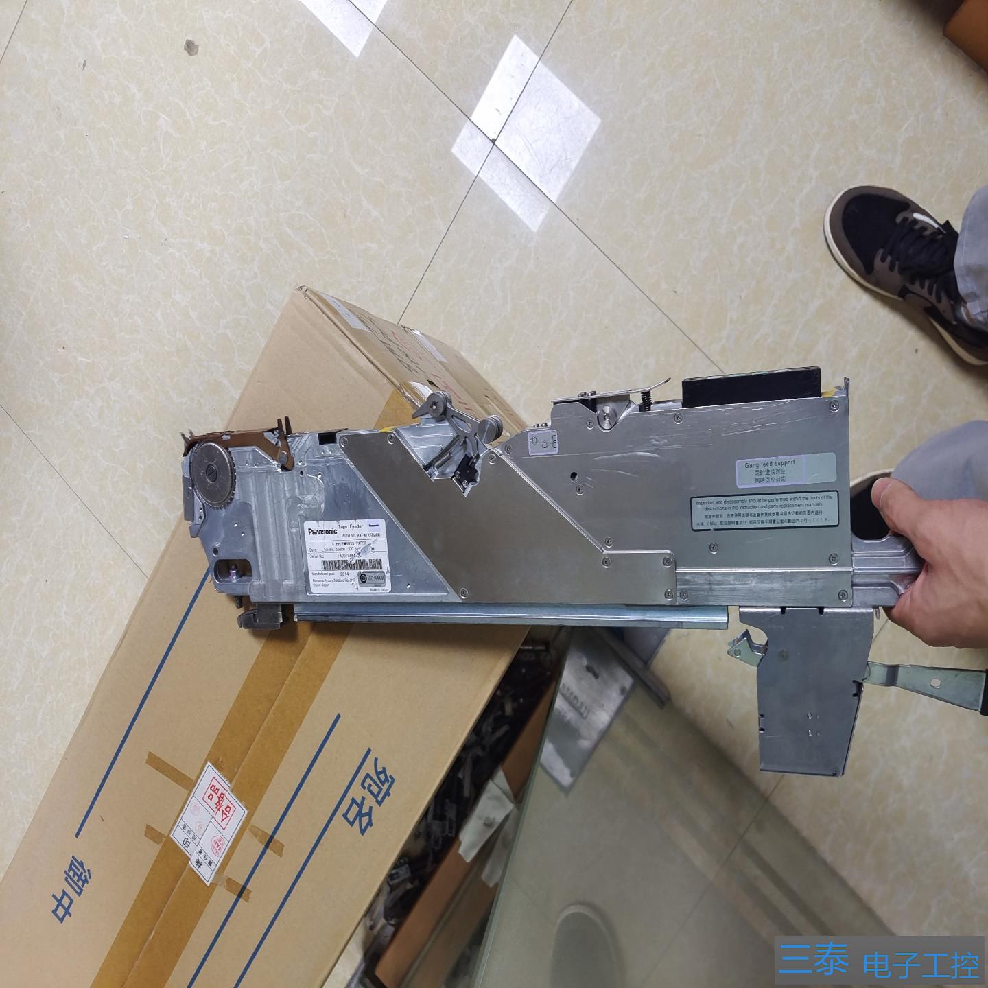 cm602 npm 8mm飞达 低价出 OK需要联，议价