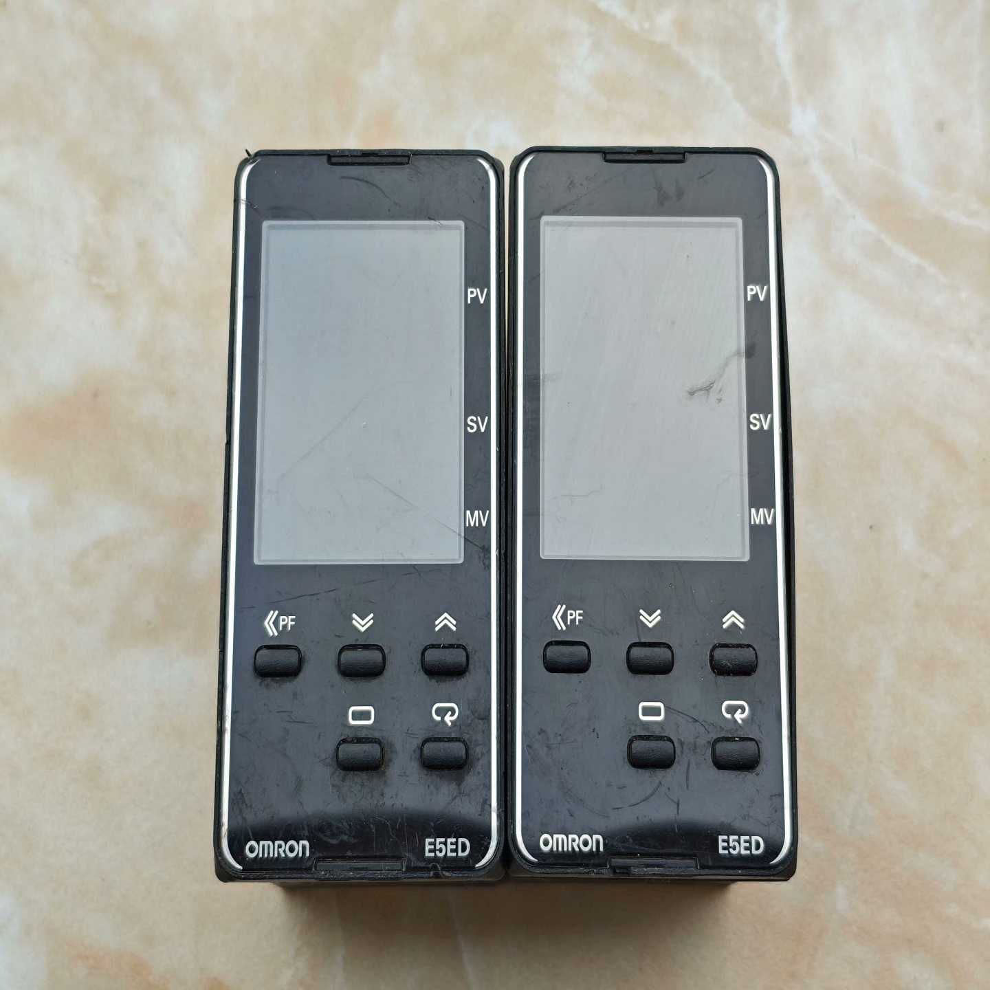 温控器E5ED-RR2ADM-820询价