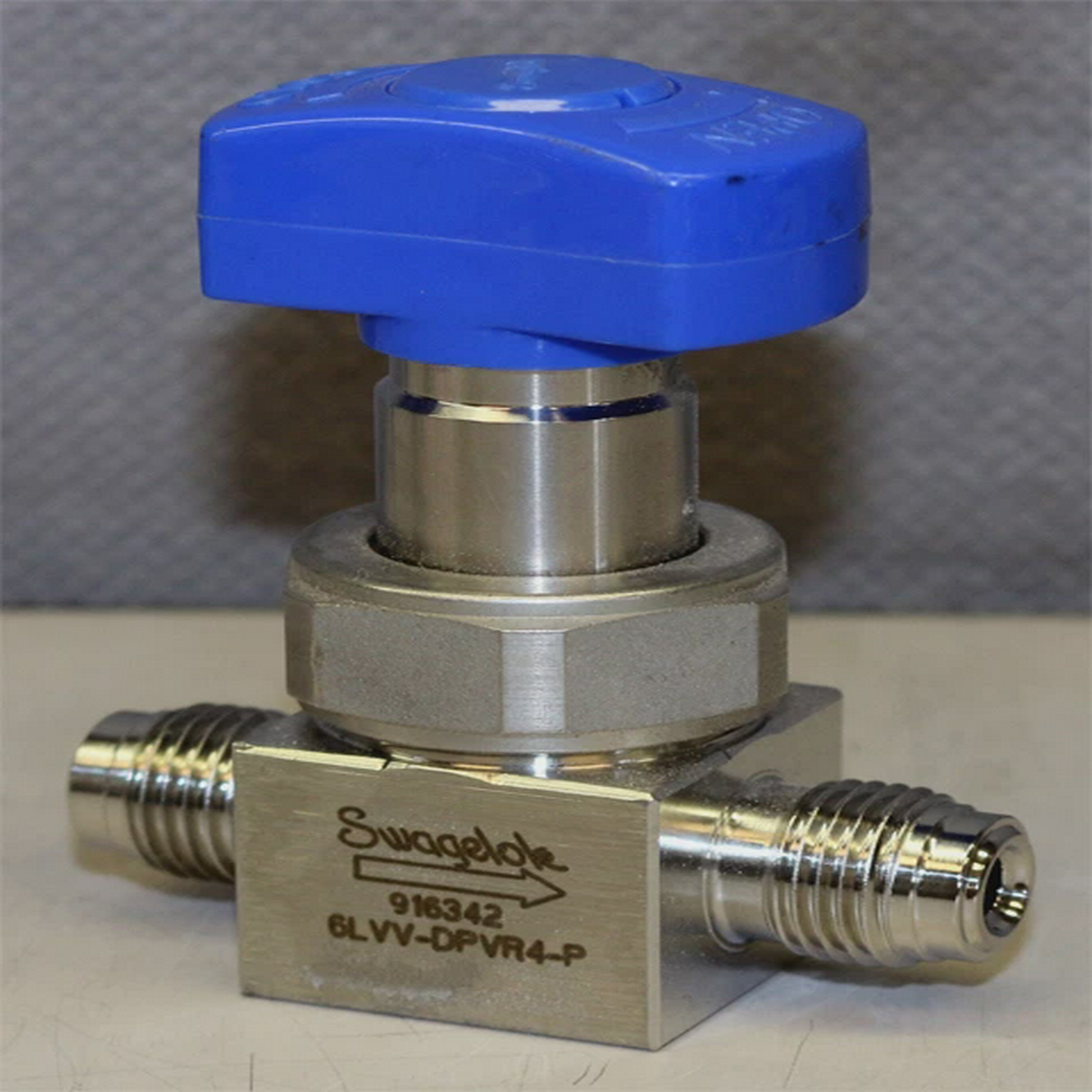 世伟洛克6LV-DPVR4-P不锈钢隔膜阀