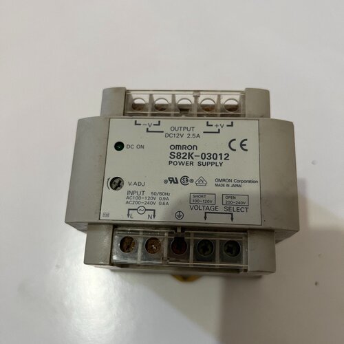 溢价-电源模块S82K03012实物图片拍摄无