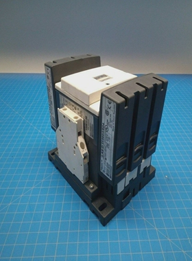 施耐德电气3极接触器LC1D150-P02-000126