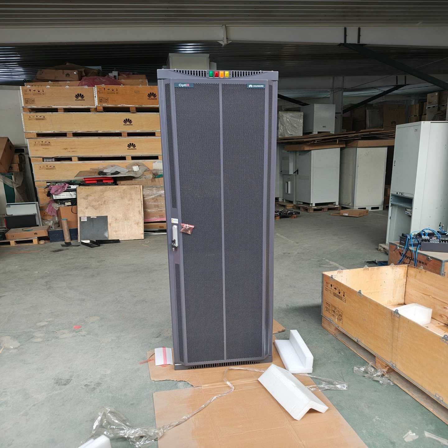 华为N63B，600/300/2200凸门网络机柜，紫灰色中
