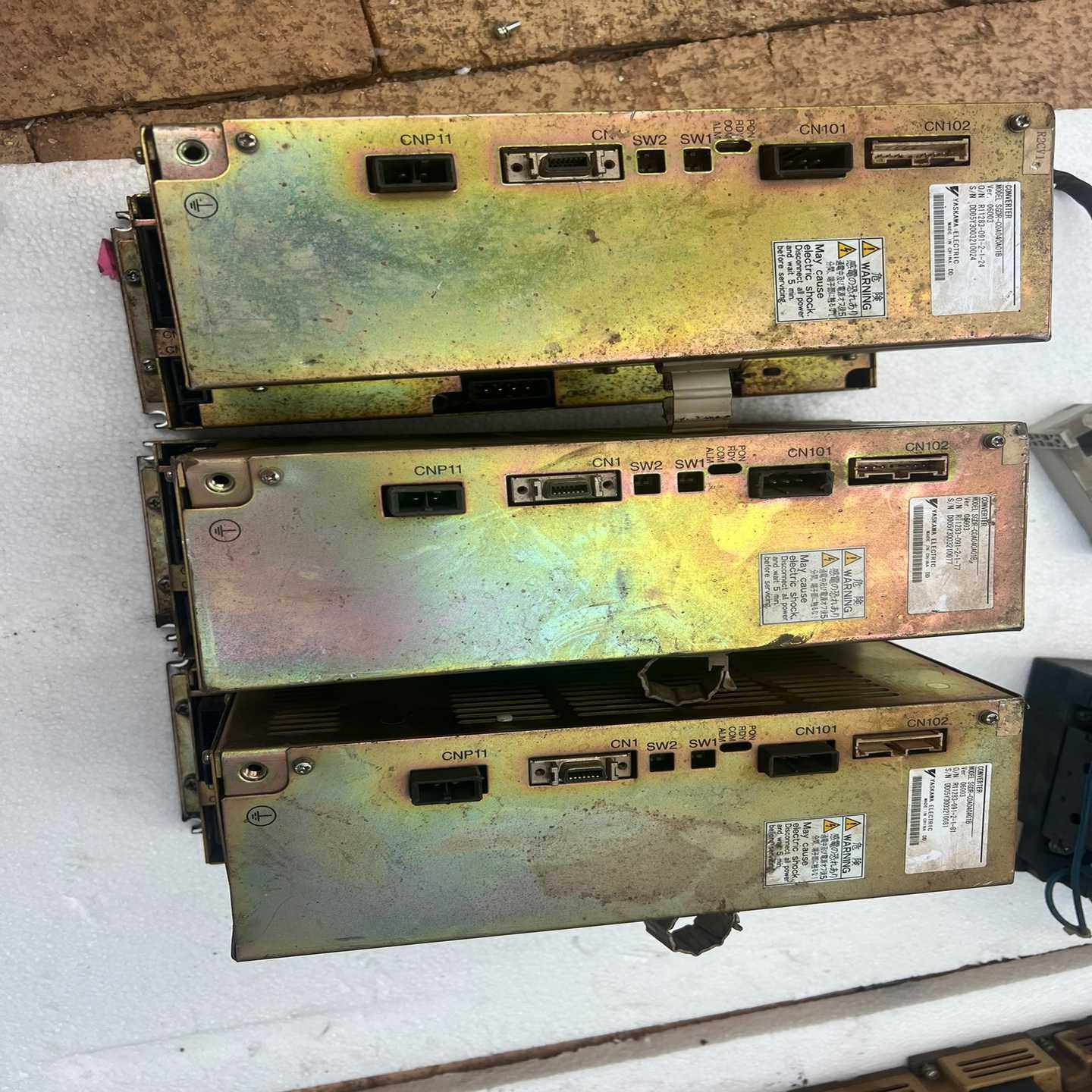 议价安川SGDR-C0A040A01B拆机的包好1200一台，