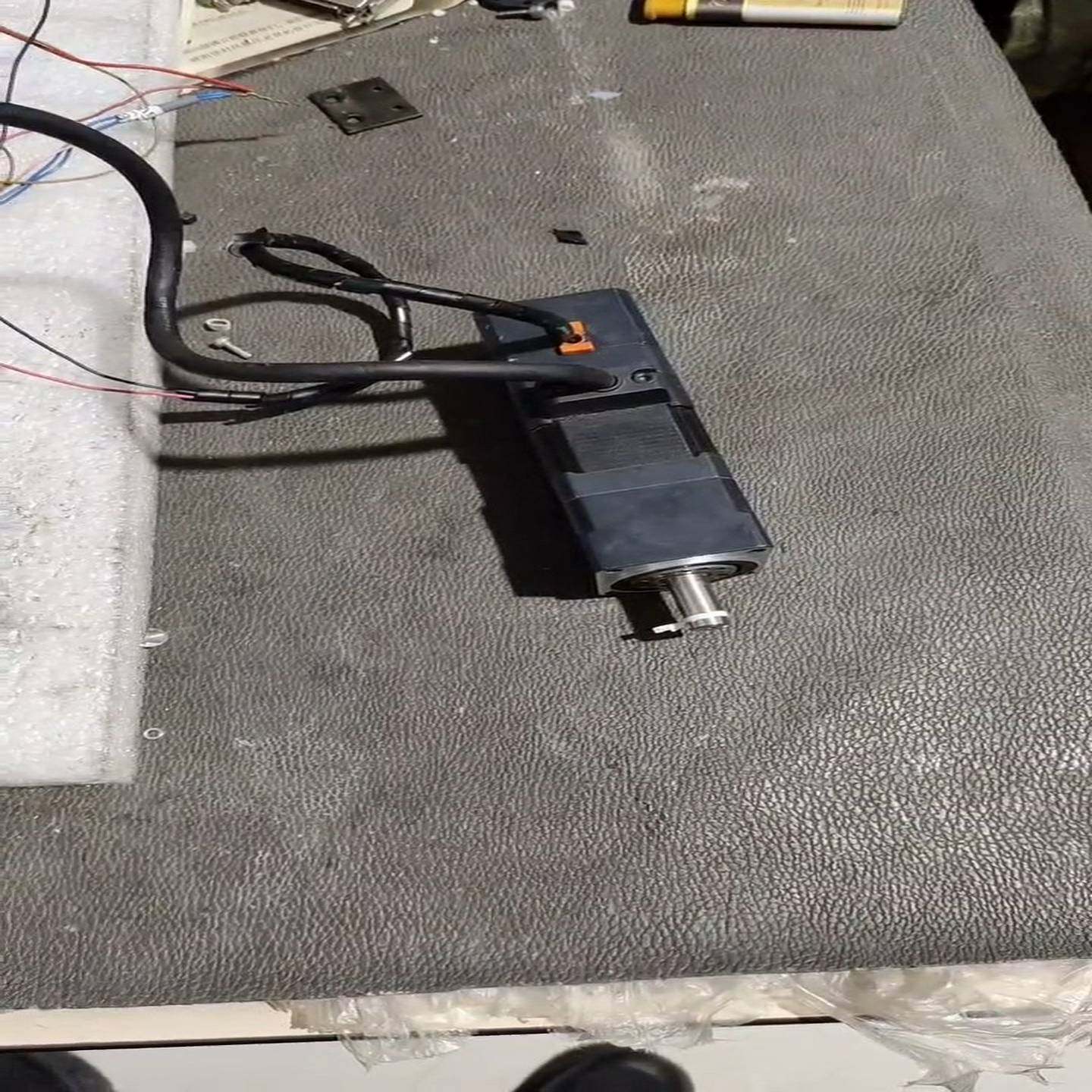 询价~件ASM46MA2-H100功能正常，有瑕疵的，输轴敲