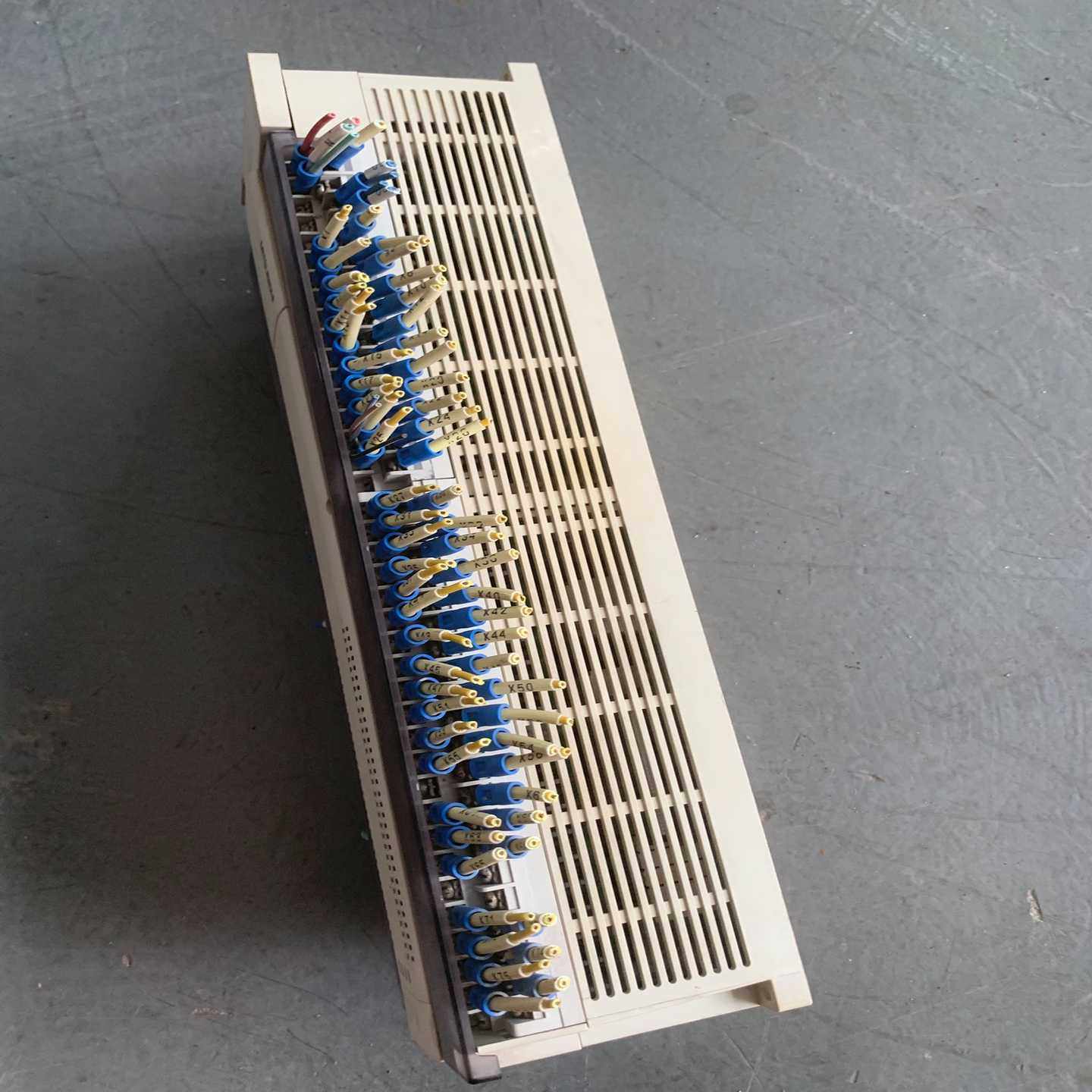 三菱原装正品FX2NPLC128MR可编程控制器，正常使用-询价客服