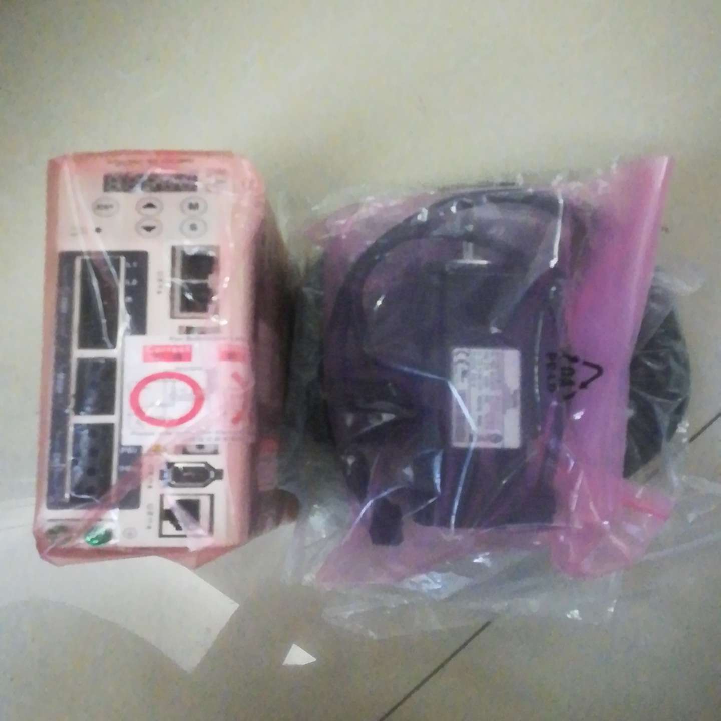 LXM23AU01M3X十BCH0401O12F1C  一套~询价