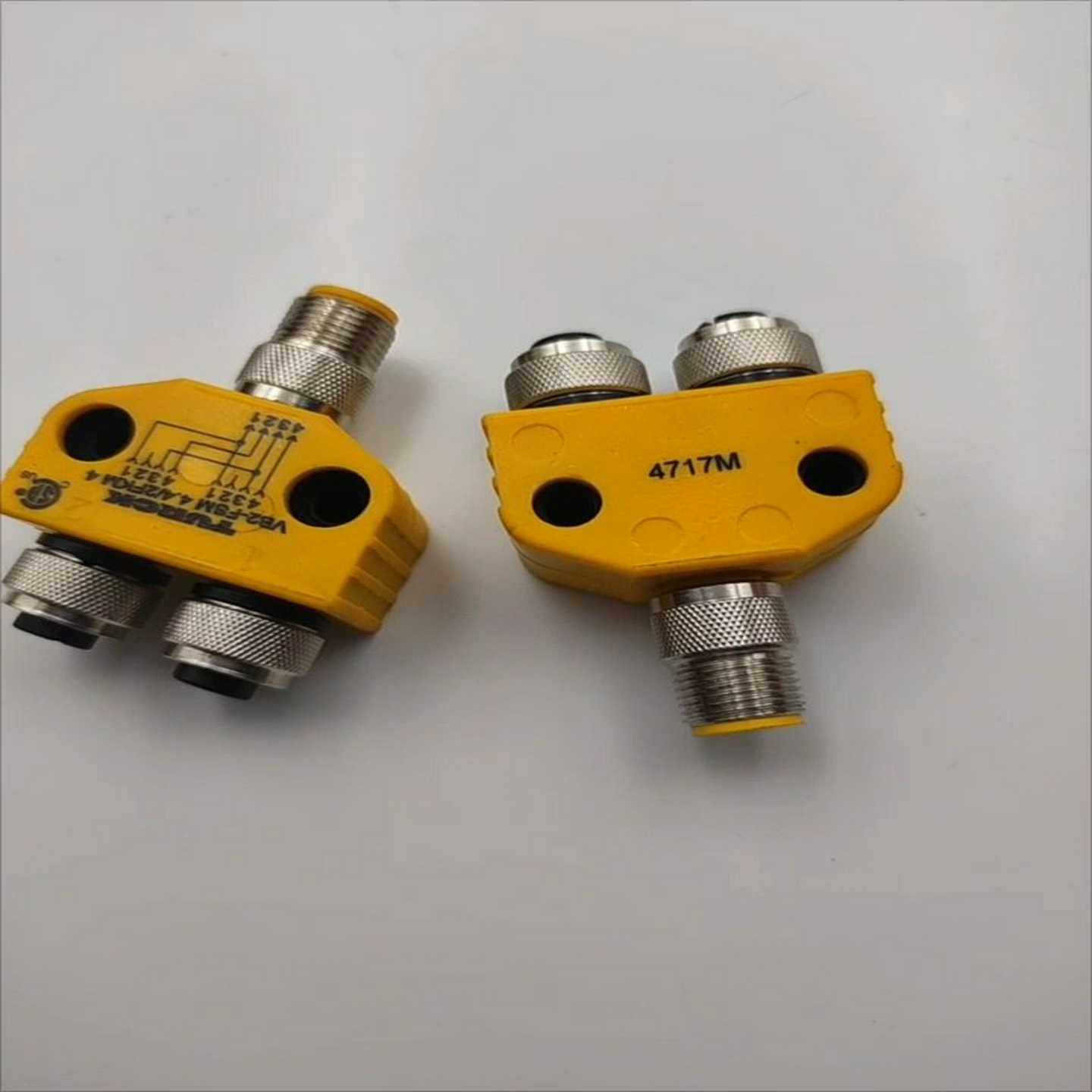 Y型M124芯公头转双头4芯母头VB2-FSM4.4