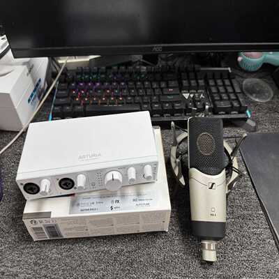 出一套几乎全新的ArturiaMiniFuse2声卡加森--议价商品