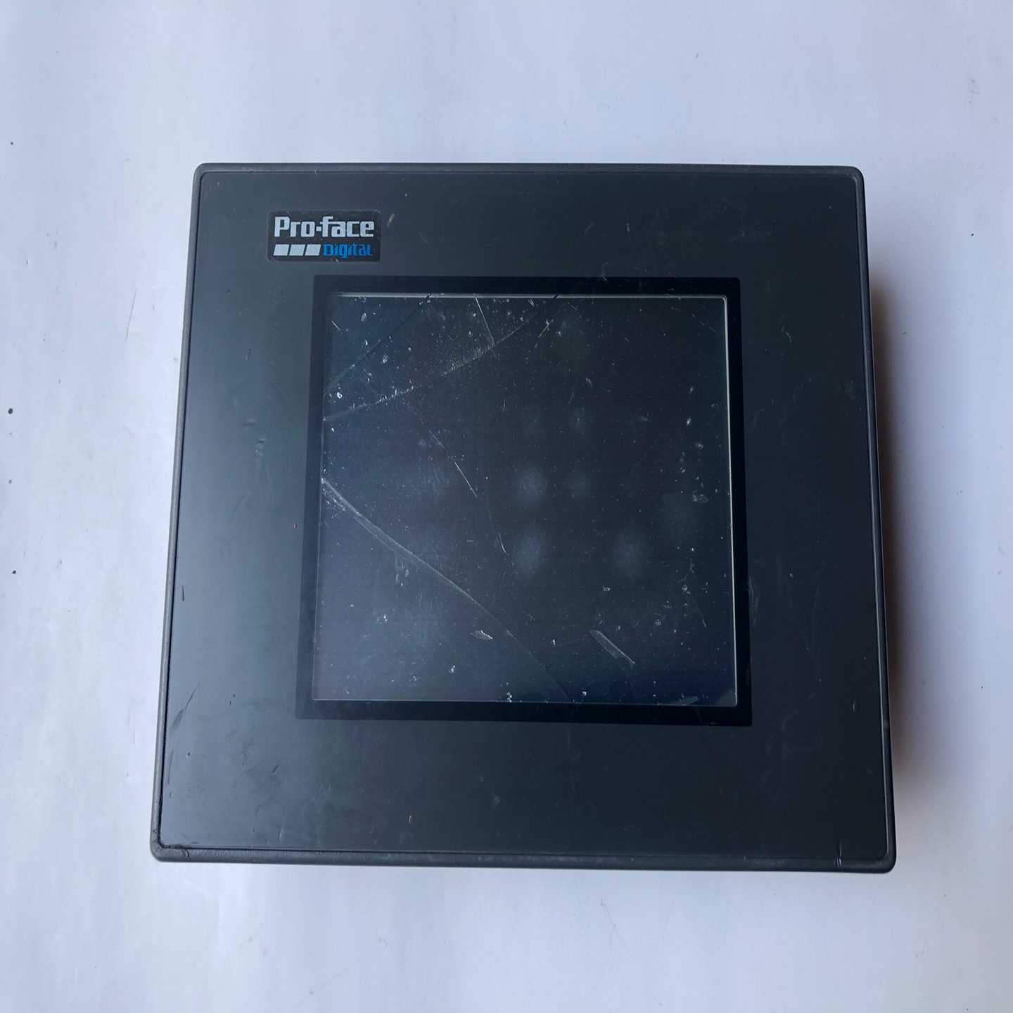 普洛菲斯PROFACE触摸屏GP37W2-BG41-24V，--议价商品