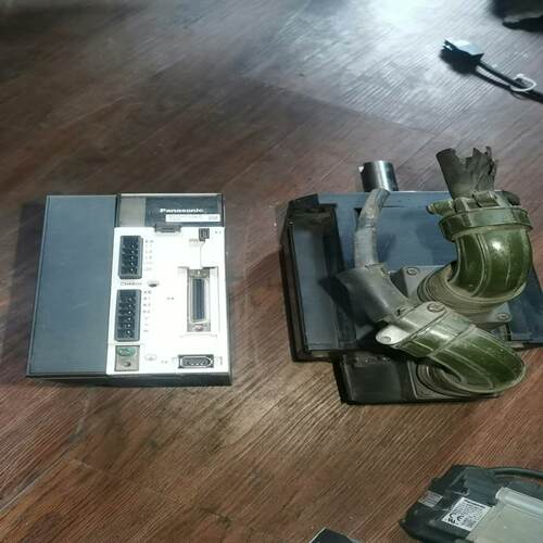 松下伺服驱动器MDDHT5540E   MHME152GCG--议价商品