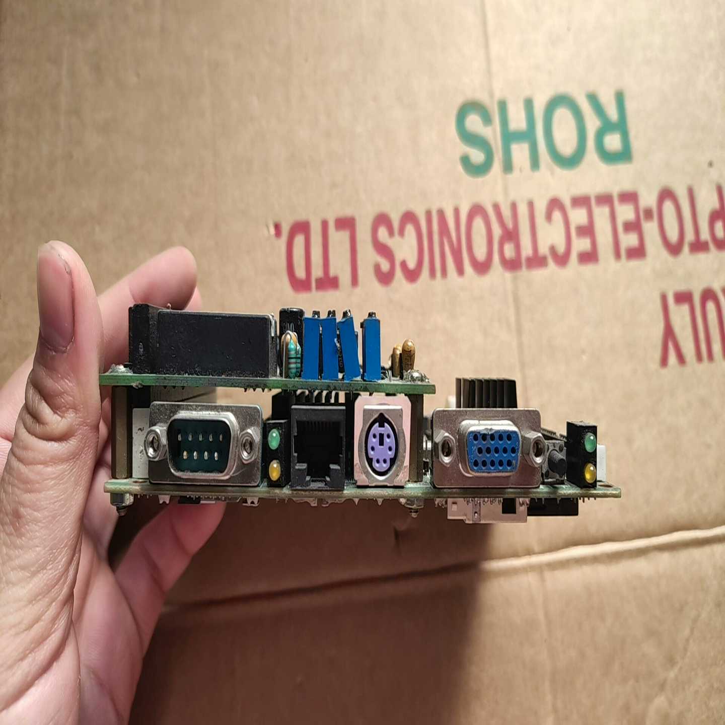 议价M-75V1.18拆机主板28