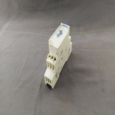 TelemecaniqueRM17TA00ModularMultifunction3-PhaseSupply