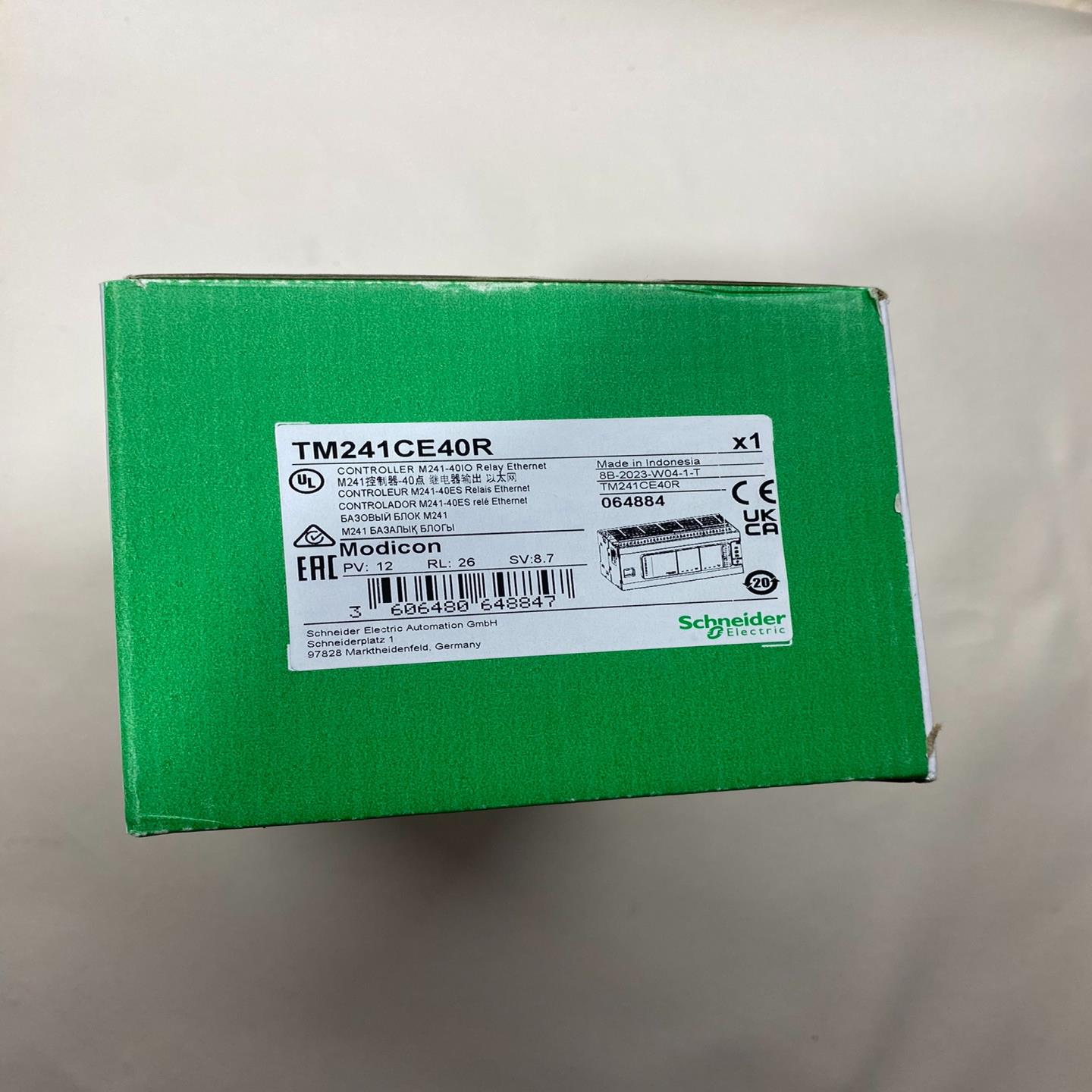 施耐德可编程控制器，型号TM241CE40R，集成一个以太网--议价商品