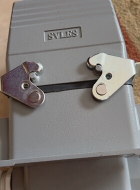 SVLES重载插头，两套，一百一套询价