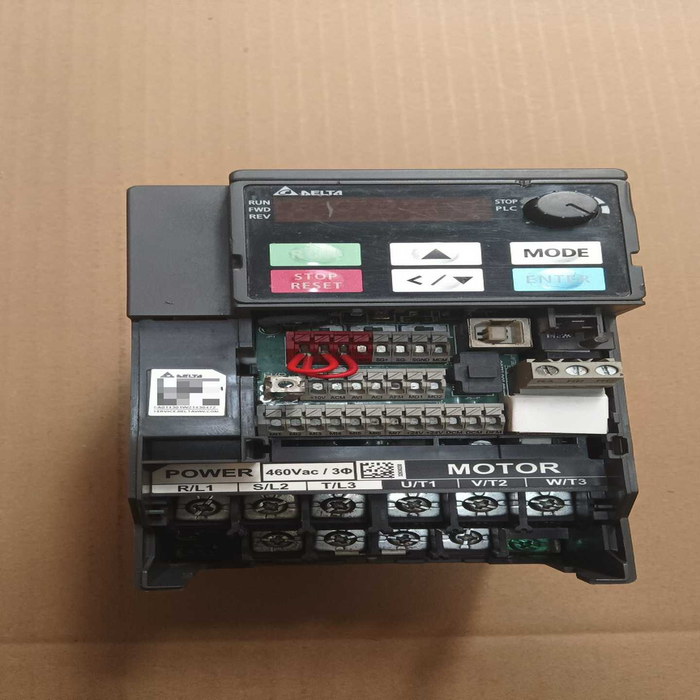 变频器3.7kw，380v，VFD9A0MS43ANSA