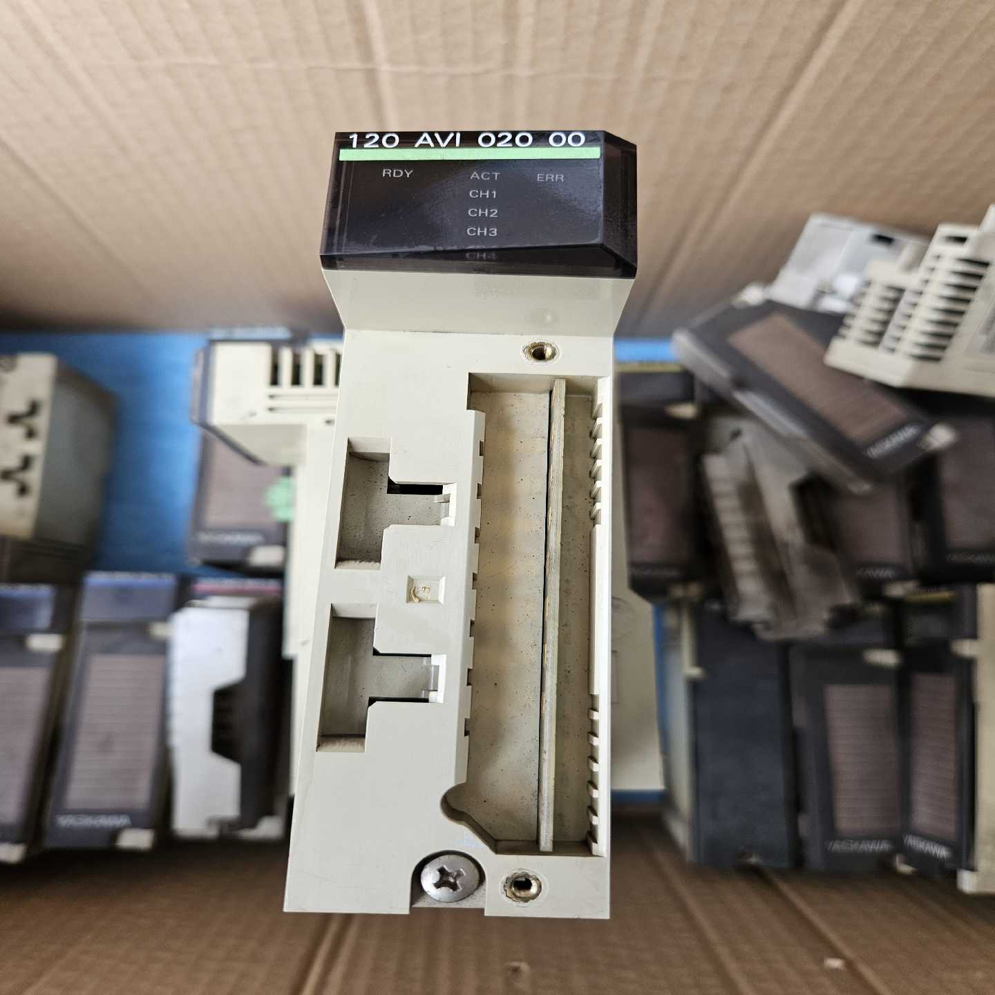 JAMSC-120AVI02000，安川GL120系列模拟量询价