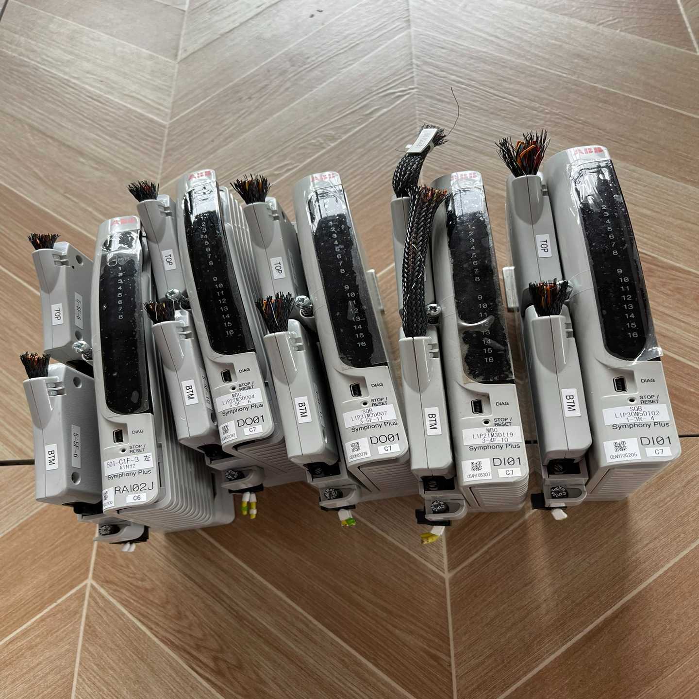 【议价】卡件DO01成色95新适用