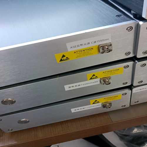 1310nm，1550nm，980nm宽带光源，大量现货--议价商品