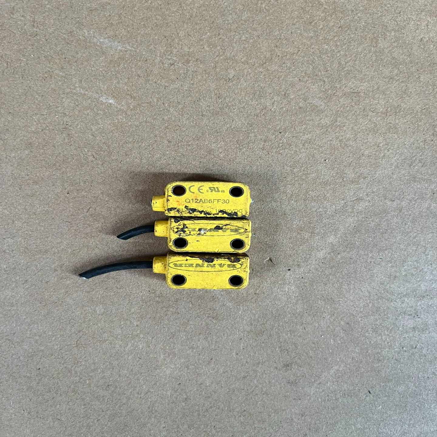 美国邦纳Q12AB6FF30剪线成色看图一个100--议价商品