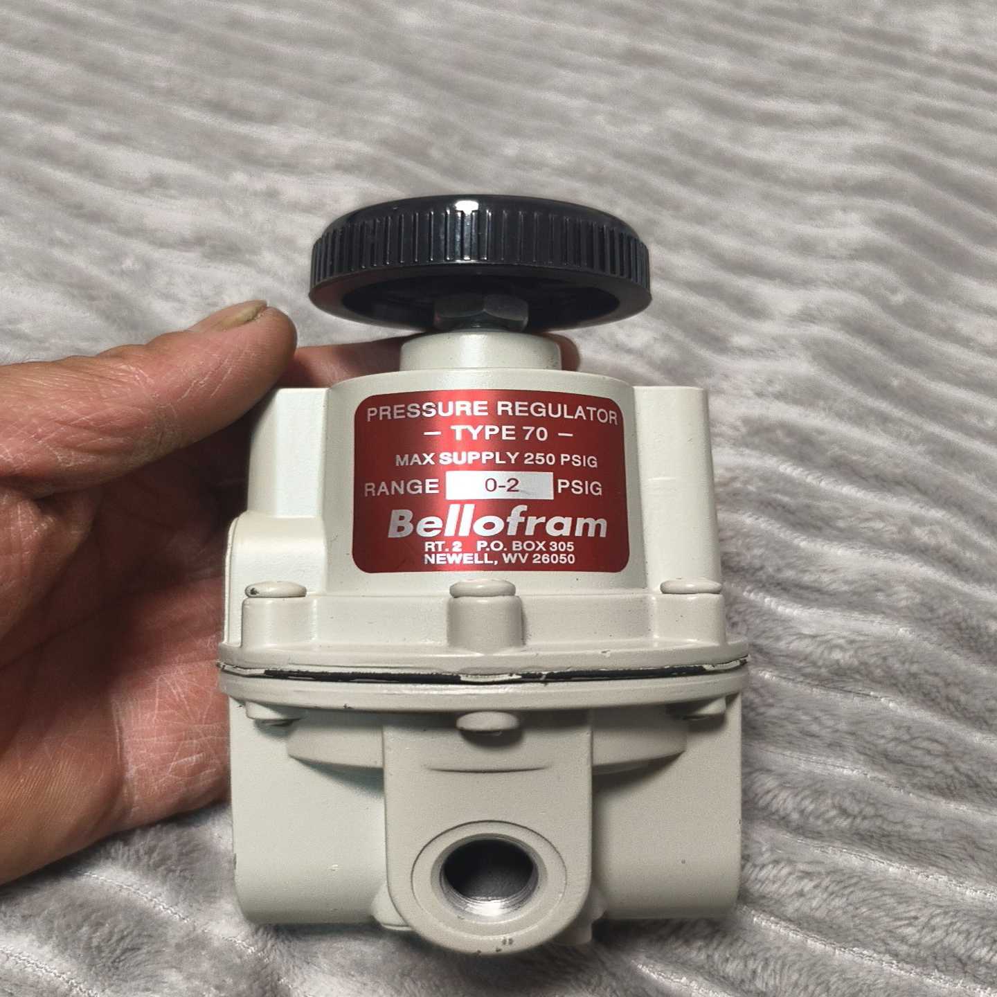 布鲁克调节阀全新无包装成色如图800元--议价商品