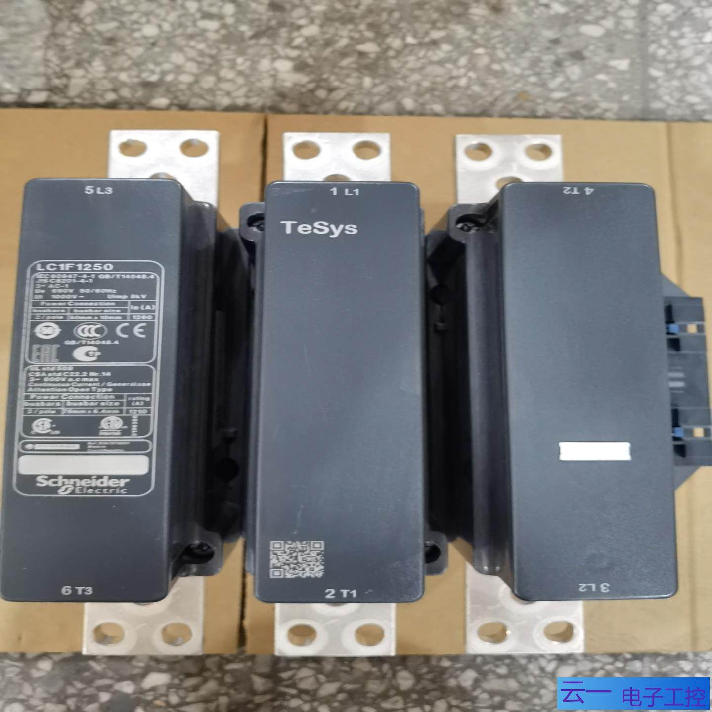 捷克进口交流接触器LC1 F 1250A 3P AC2；议价