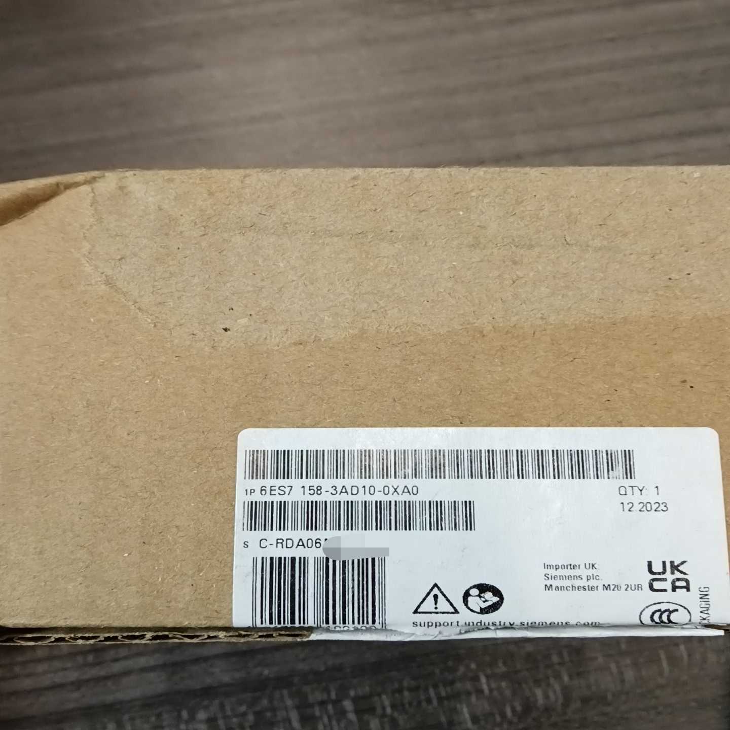 西门子6ES7158-3AD10-0XA0，全新原装正品，--议价商品