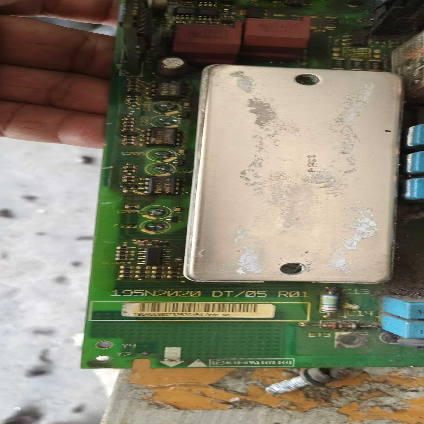 丹佛斯变频器，模块型号P270F1001，包上机。板询价