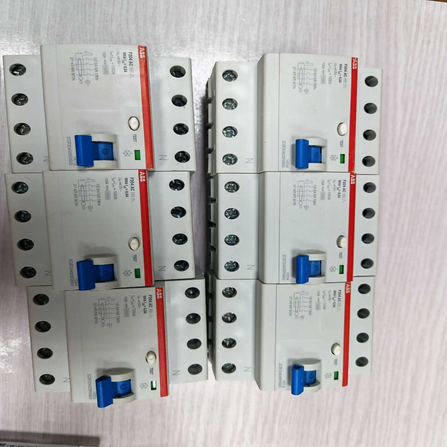 ABB漏电保护器F204AC4P100A0.3A6--议价商品