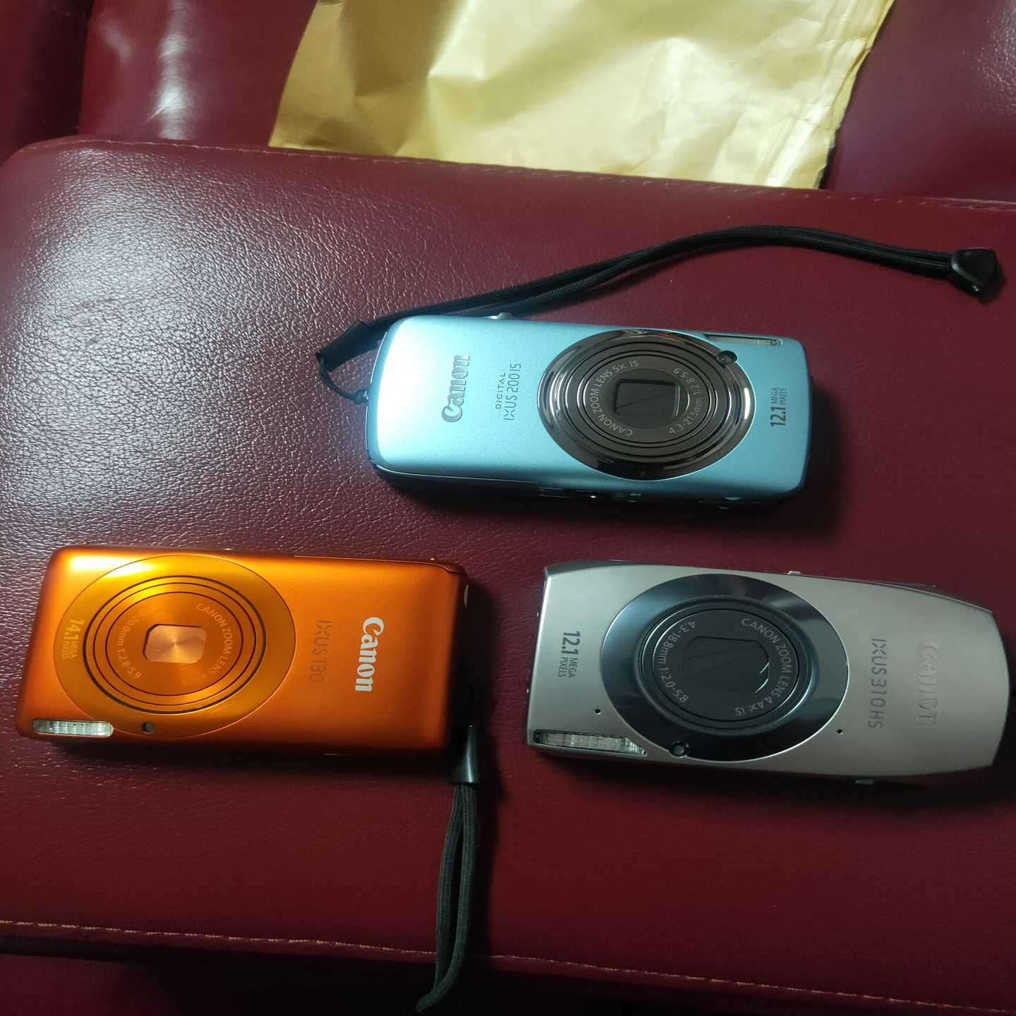 佳能IXUS310HS数码相机，4G卡--议价商品