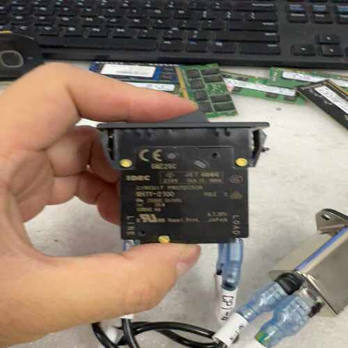 IDEC和泉电路保护器NH1Y-210015A询价