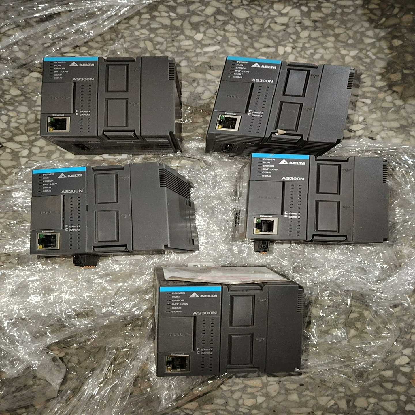 台达PLC主机AS300N-A成色很新几乎可充新包好的-询价客服