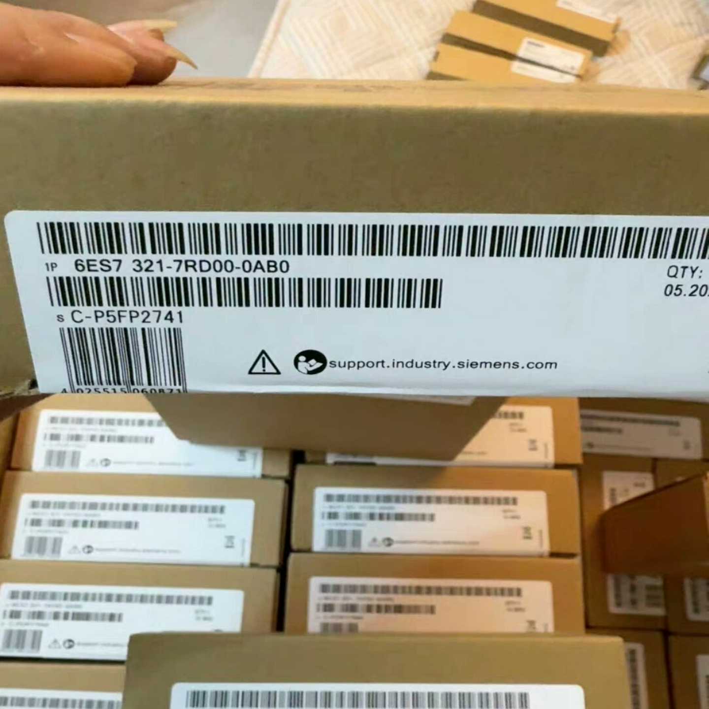 6ES7321-7RD00-0AB0全新数字输入模块6ES7--议价商品