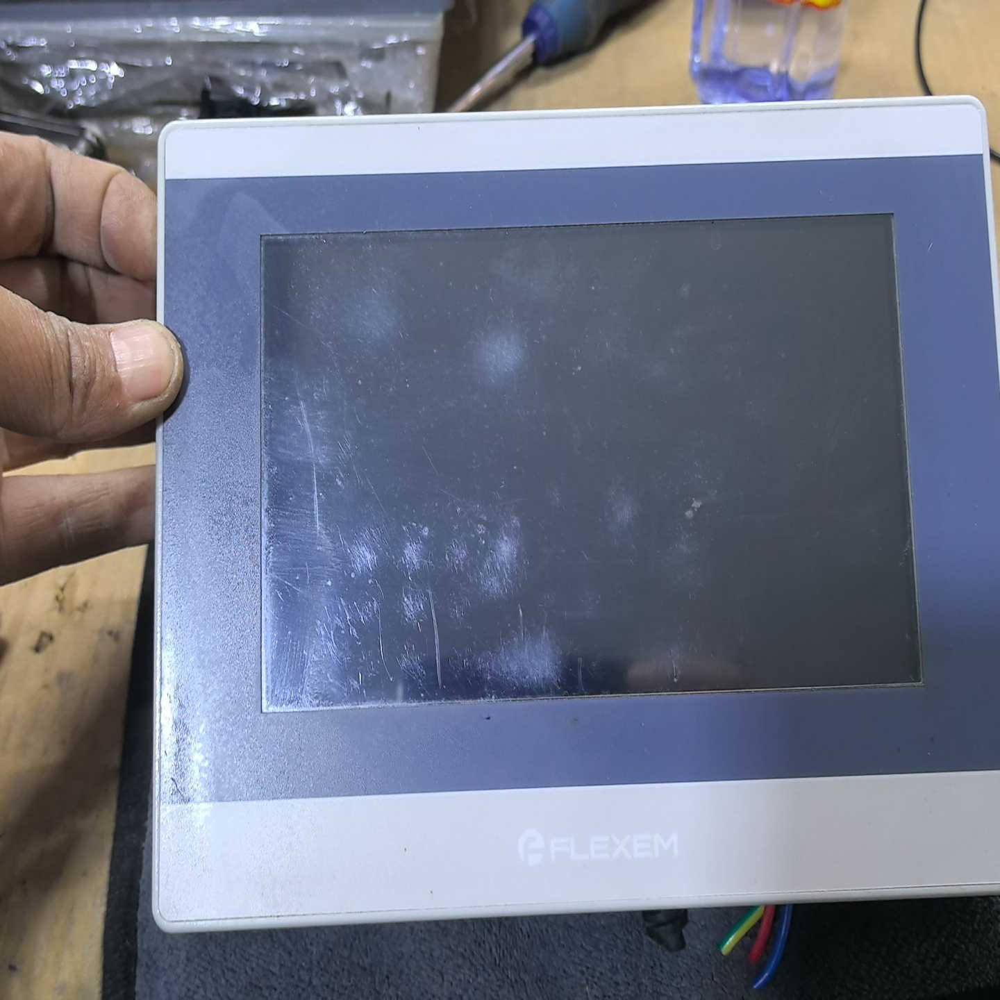 繁易FE6070W触摸屏，成色如图，功能询价