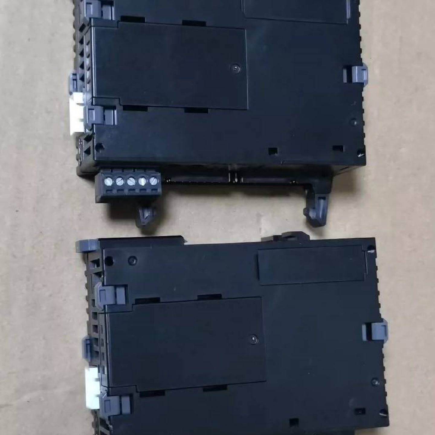 松下PLC AFP0H-C32T，成色漂亮，实物图片，所有配--议价商品