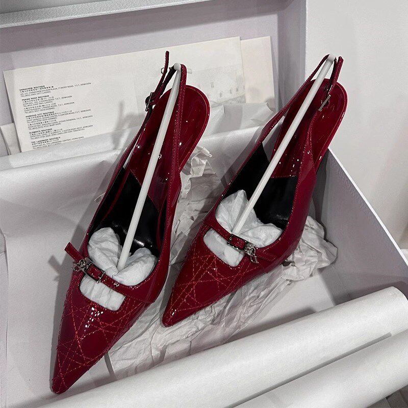 法式酒红色尖头细跟高跟鞋女款2024春夏夏季新款黑色包头凉鞋单鞋