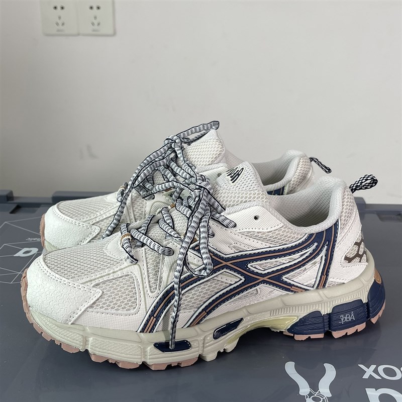 2024夏季新款网面透气户外跑步登山鞋男女百搭潮流情侣运动休闲鞋