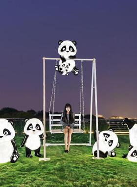 卡通玻璃钢发光熊猫秋千雕塑商场景区售楼部美陈网红打卡装饰摆件