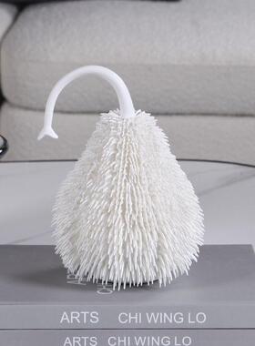 现代简约白色毛球梨形摆件客厅玄关卧室酒店电视柜软装家居装饰品
