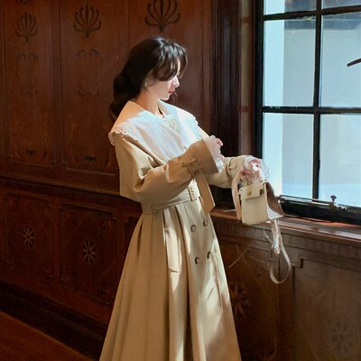 【8.18晚8点】大Eees博物馆风衣 经典回归!绝美珍珠扣大裙摆风衣