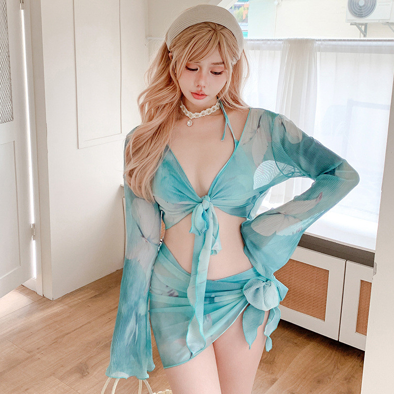 泳衣女2025新款爆款保守分体式遮肚显瘦聚拢小胸ins风泡温泉泳装