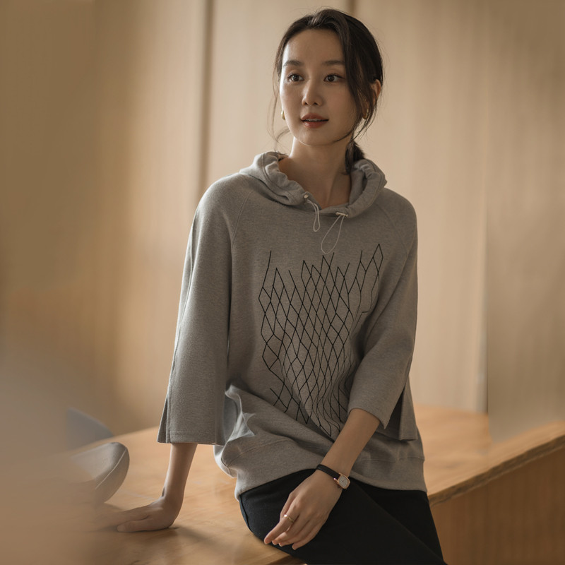 无谓韩式文艺2025春季新款宽松休闲抽绳连帽七分袖女