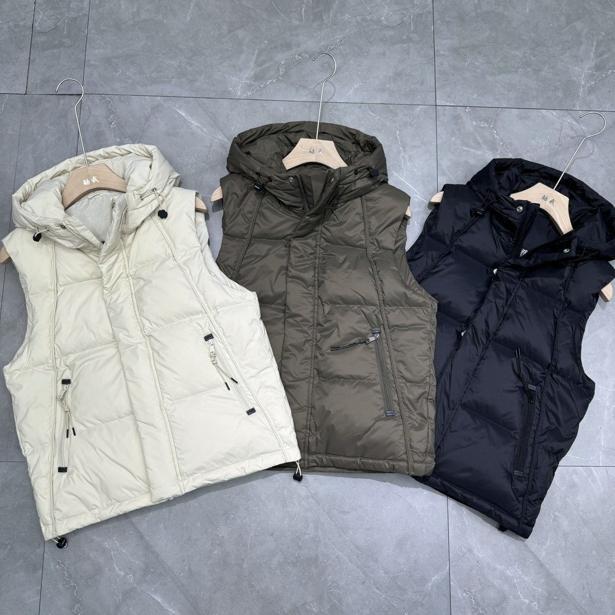 秋冬季羽绒马甲男潮流连帽工装外穿马甲休闲百搭保暖羽绒坎肩,男装,常规马甲,淘宝优惠券,粉丝福利购,淘宝优惠卷