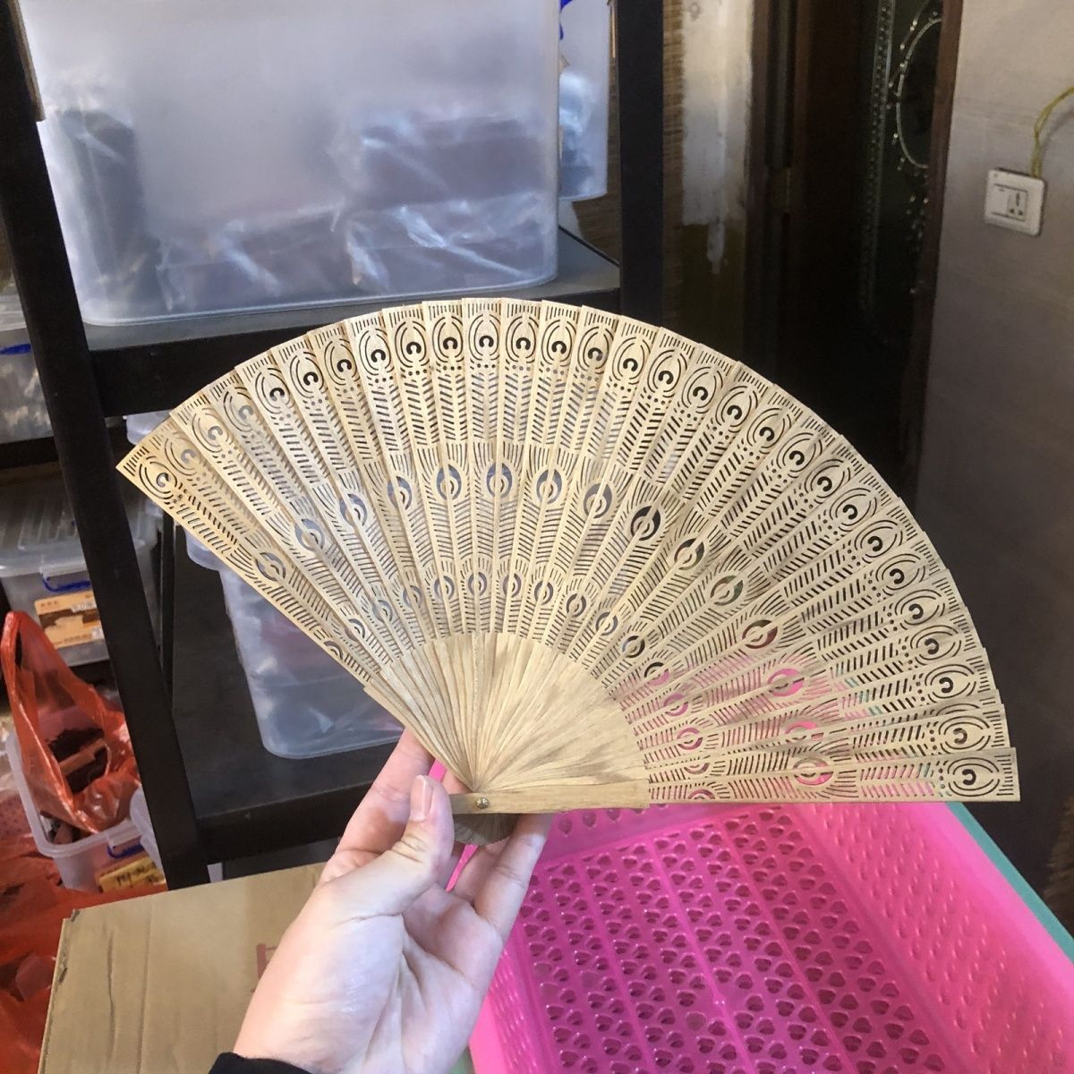 金丝楠木羽翎折扇扇子镂空雕古典中国折叠古风装饰品中式摆件