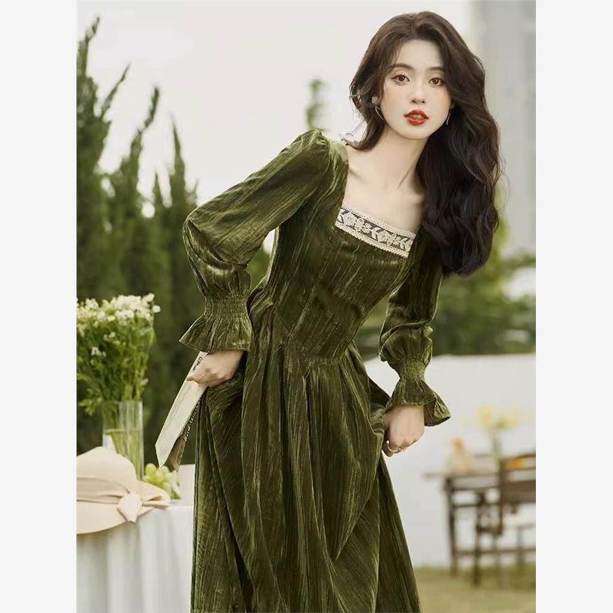 法式丝绒方领长袖女秋冬2023新款气质高级感绝美仙女裙,运动/瑜伽/健身/球迷用品,情侣装泳衣,淘宝优惠券,粉丝福利购,淘宝优惠卷