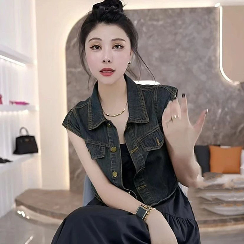无袖短款牛仔马甲女2024春秋新款宽松韩版黑色小个子马夹